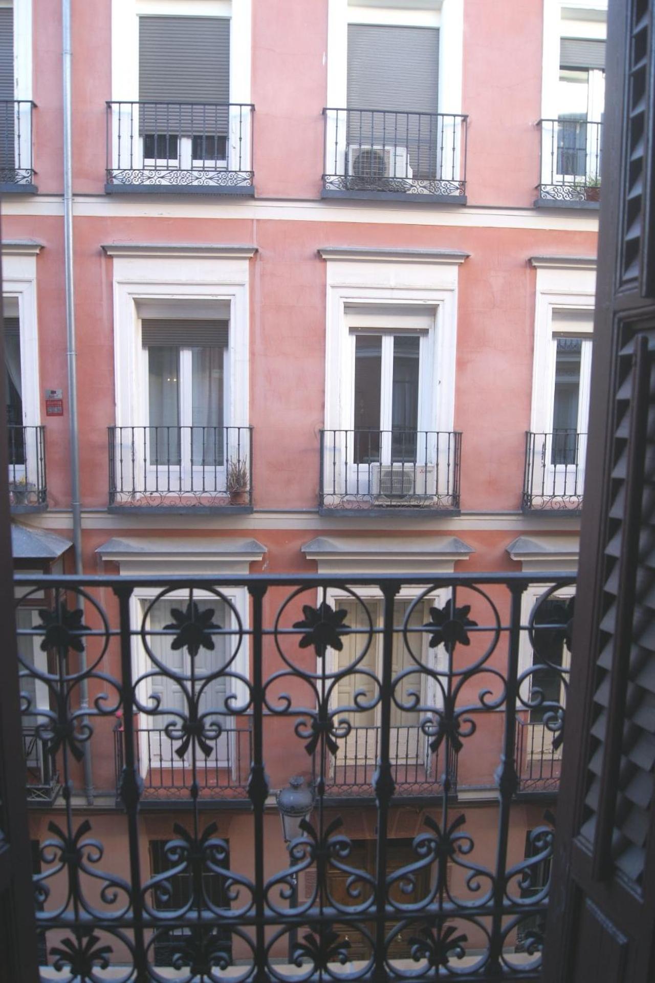 Lujo En El Centro Apartment Madrid Luaran gambar